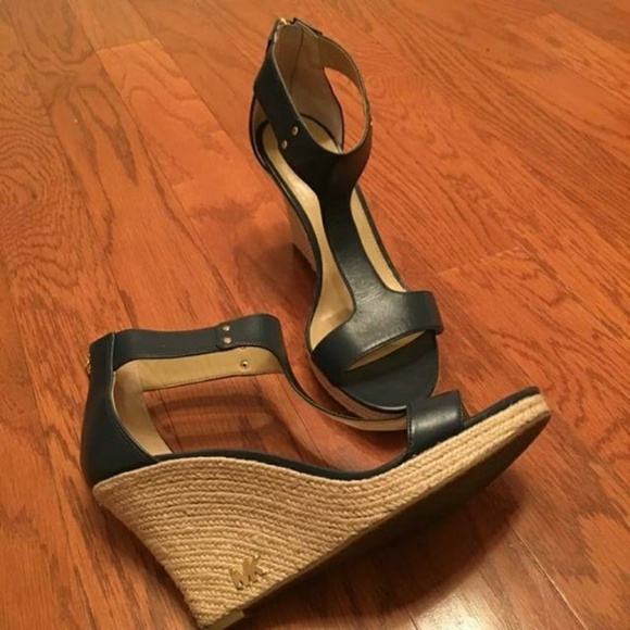 MK Wedge Platform Espadrille - Picture 6 of 6